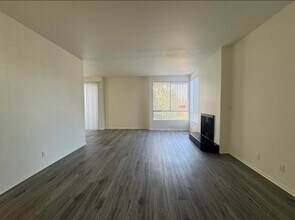 Building Photo - 4343 Whitsett Ave