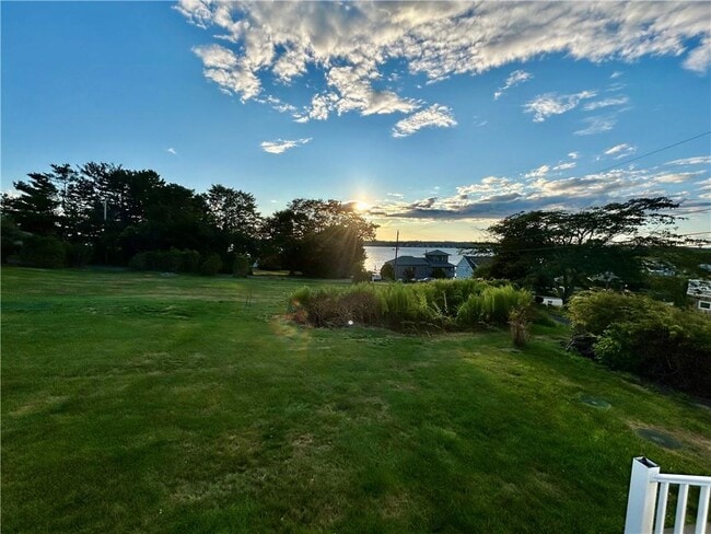 Building Photo - 32 Seaspray Way