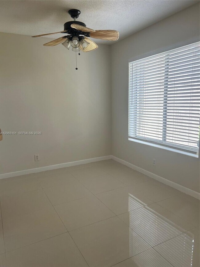 Building Photo - 815 Boynton Beach Blvd
