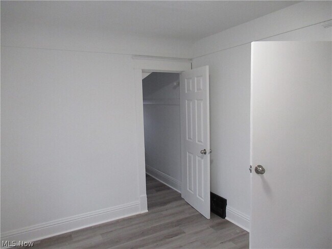 Building Photo - 378 Columbus St