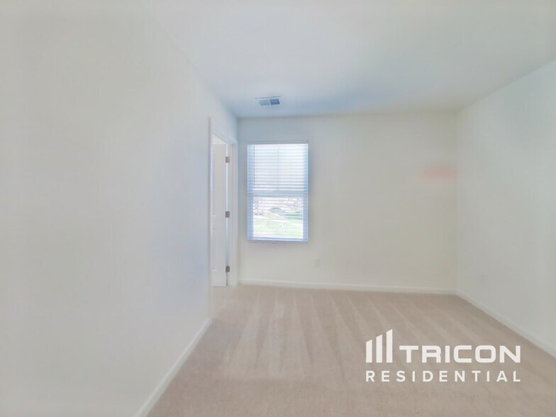 Building Photo - 5308 Carnegie Rd