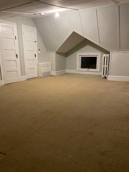 Building Photo - 1416 Riverview Ave