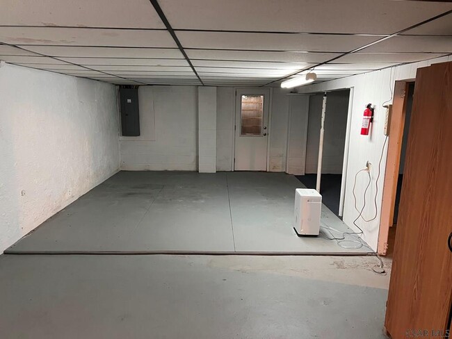 Building Photo - 108 Donald Ln