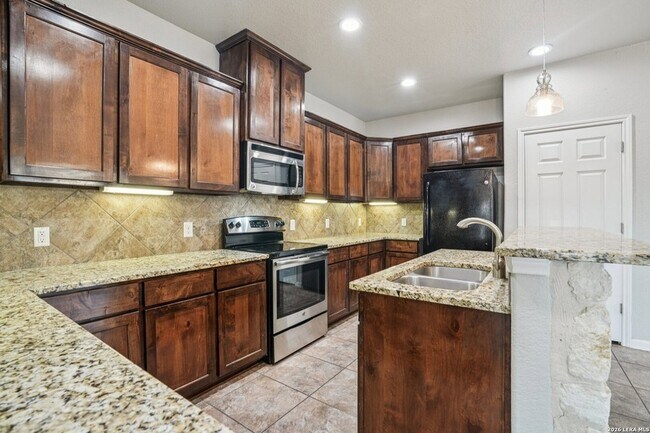 Building Photo - 6413 Von Rosk