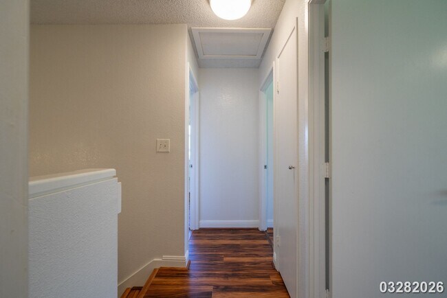 Building Photo - $3,200 / 3br - 974ft2 - Bright and Spacious 3BR/2BA/2PKG Townhome unit in Ku'ulako in Mililani (M...