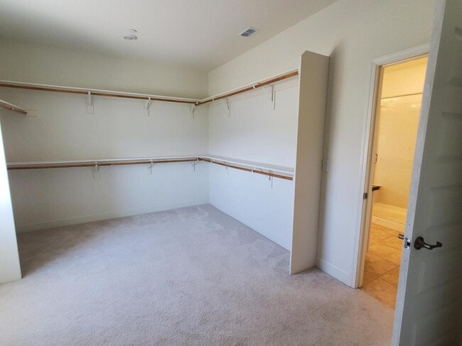 Building Photo - 3919 Watermist Way