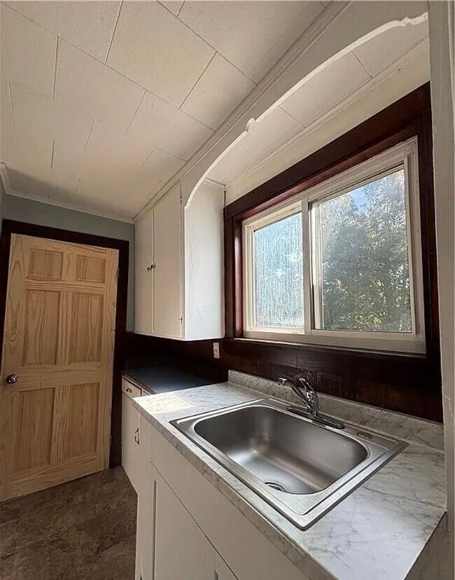 Building Photo - 416 Black River Blvd