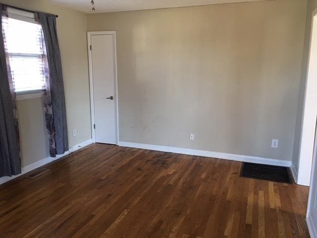 Building Photo - 616A Eastboro Dr