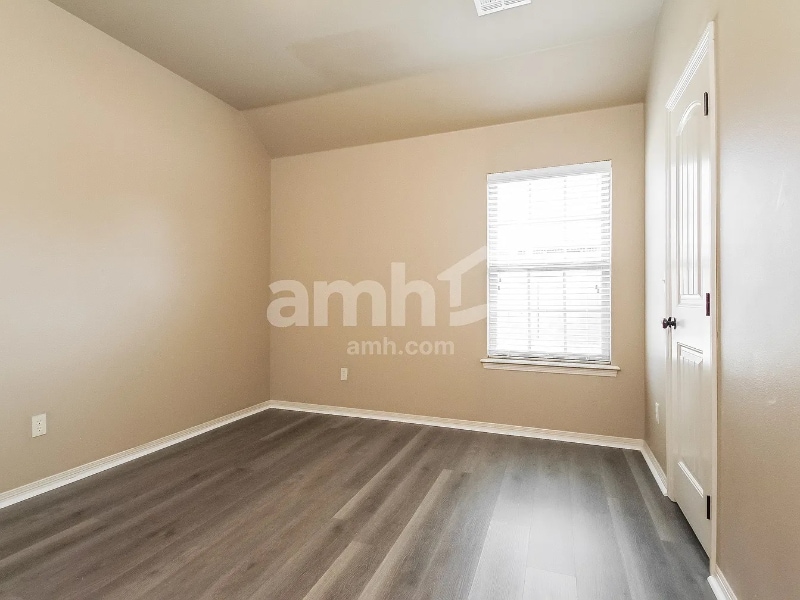 Building Photo - 14537 S Urbana Ct