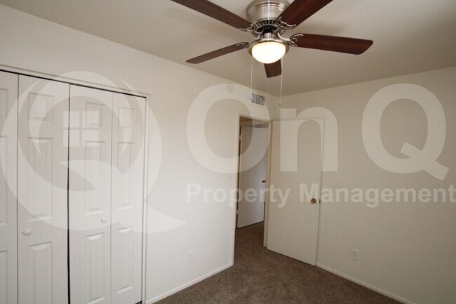 Building Photo - 6134 N 30th Ave