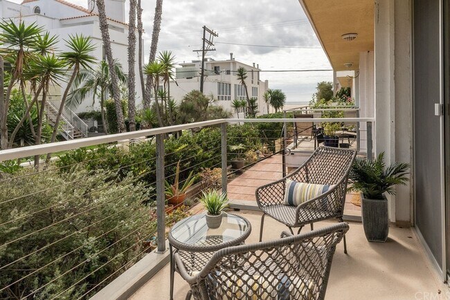 Building Photo - MR0021 (RUBS)