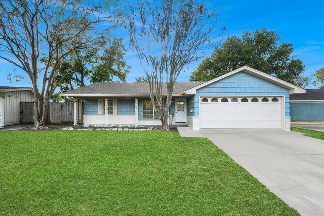 Building Photo - 7914 Marinette Dr