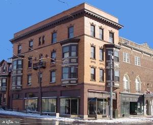 Primary Photo - 10 E Princess St