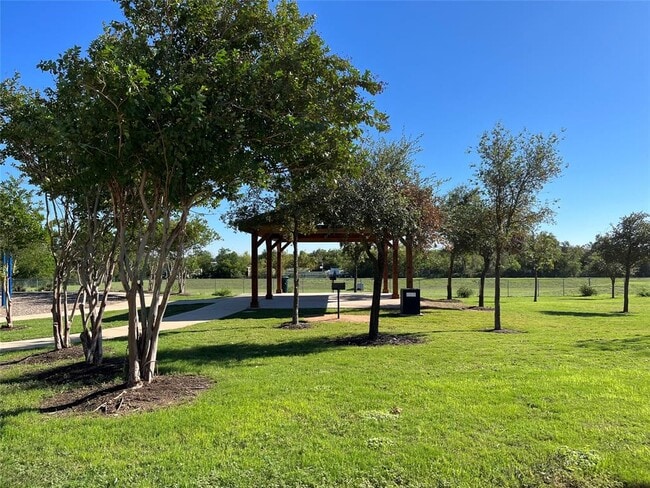 Building Photo - 1511 Cedrus Rd