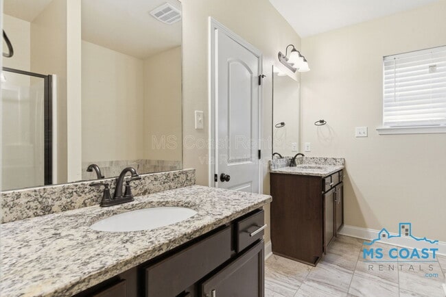 Building Photo - 848 Reunion Pl Cir