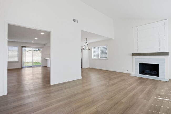 Building Photo - Immaculately Rehabbed Home in Fountain Valley