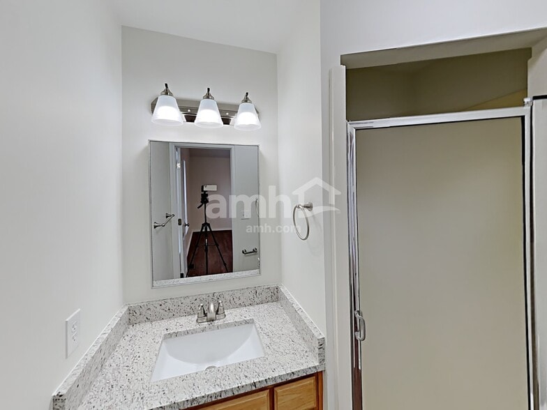 Building Photo - 1470 S 1525 W
