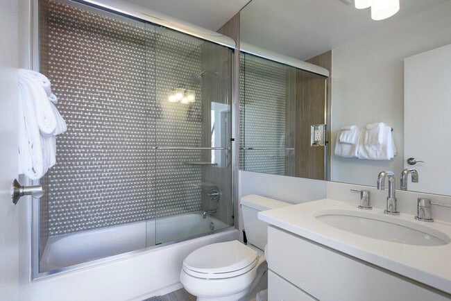 Building Photo - 3209 Cherry Hill Ln