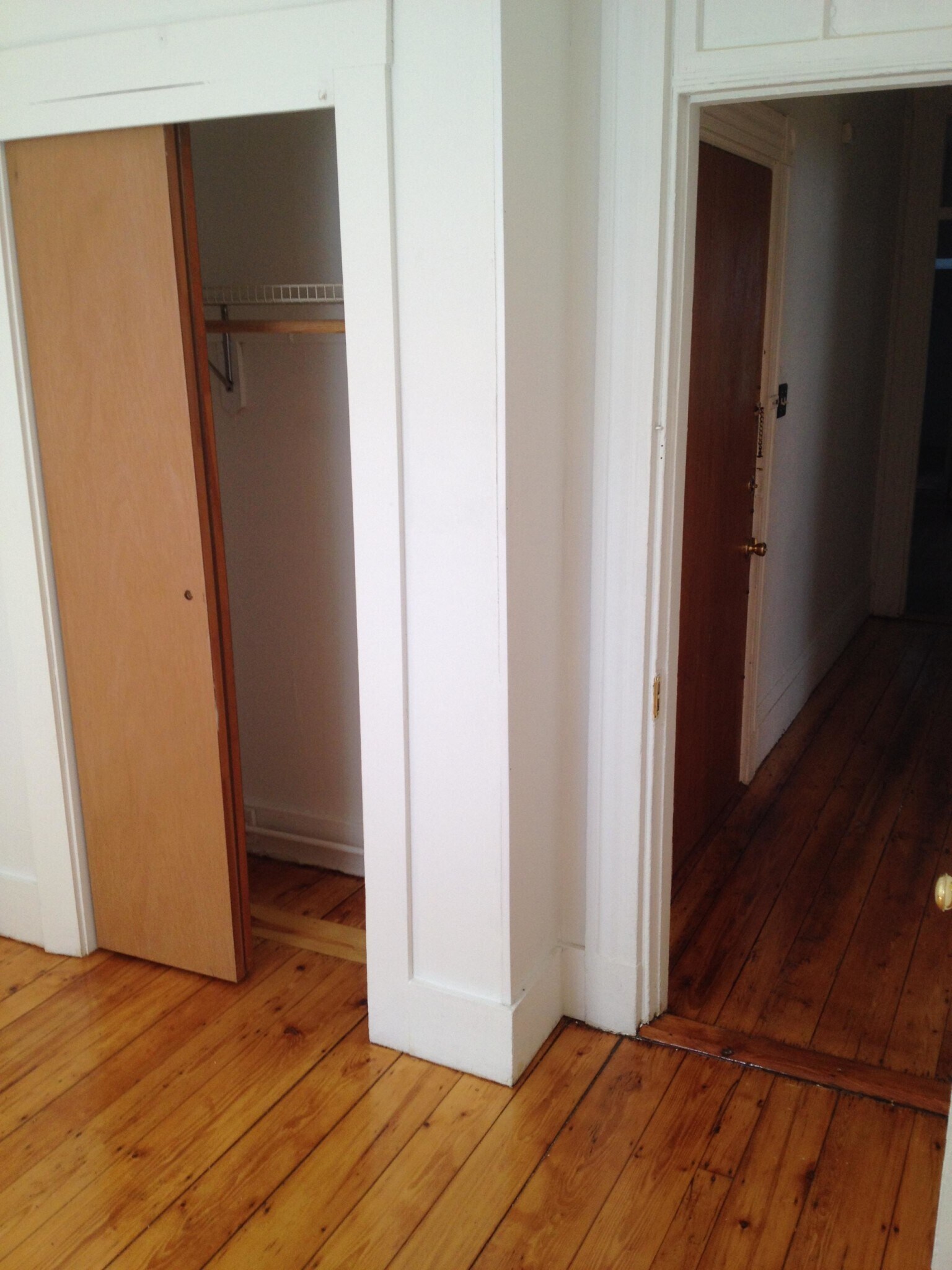 Building Photo - 254 Windsor St