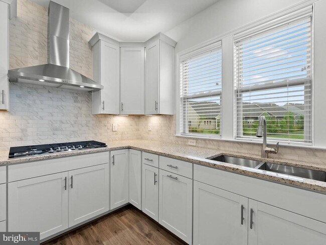 Building Photo - 6248 Zinnia Ln