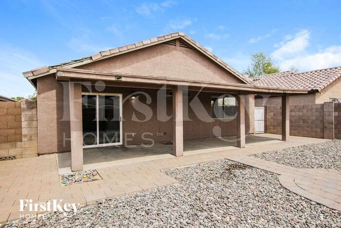 Building Photo - 8327 W Coolidge St