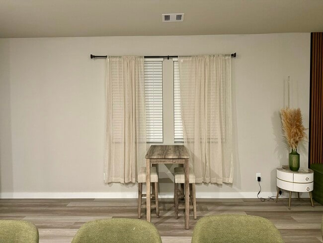 Building Photo - 5608 Madden Ln