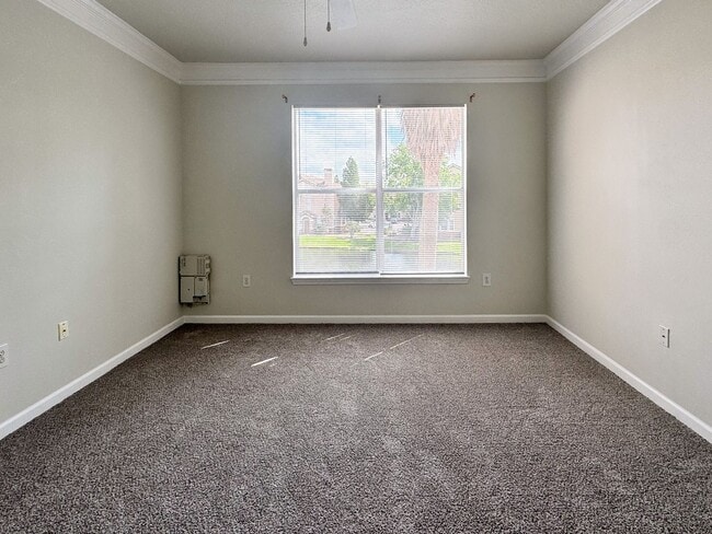 Building Photo - LOWEST PRICE!! 2/2 at The Villas Condominiums AVAILALBE NOW!