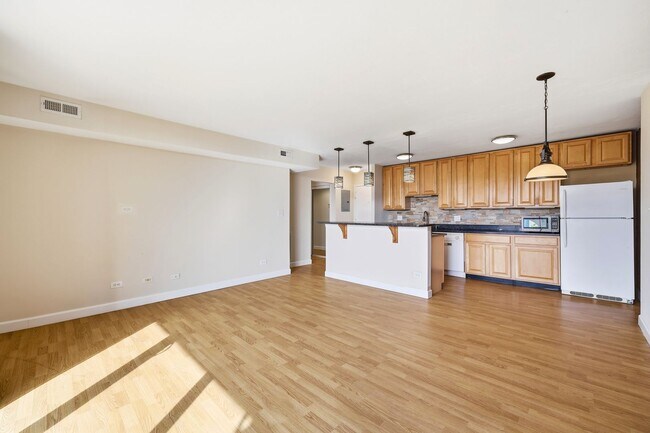 Building Photo - 1800JPA #912