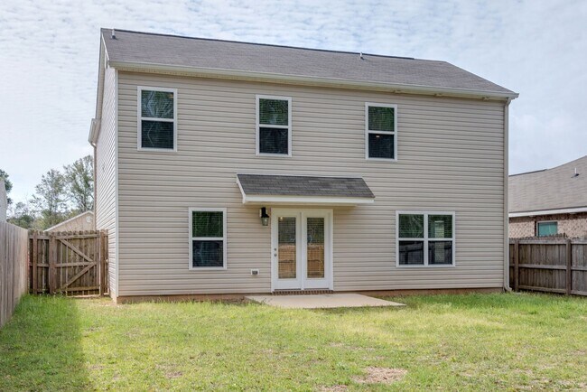 Building Photo - Beautiful 4-Bedroom Home - Wynfield Subdiv...