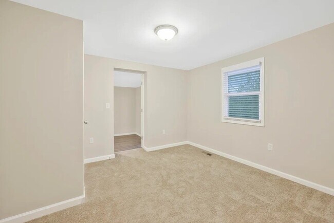 Building Photo - 234 McCoin Dr