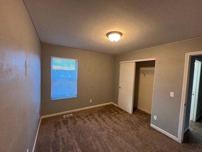 Building Photo - 19618 T St