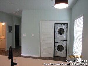 Building Photo - 2346 Dakota St