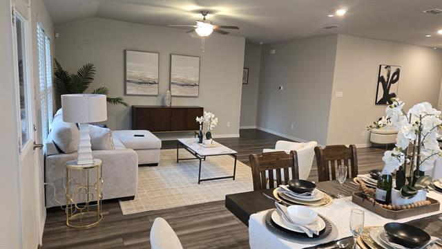 Building Photo - 3401 Triumph Dr