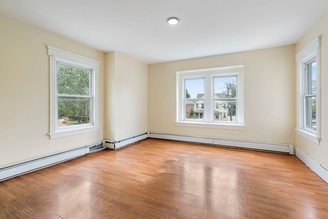 Building Photo - 137-139 East 2nd Avenue