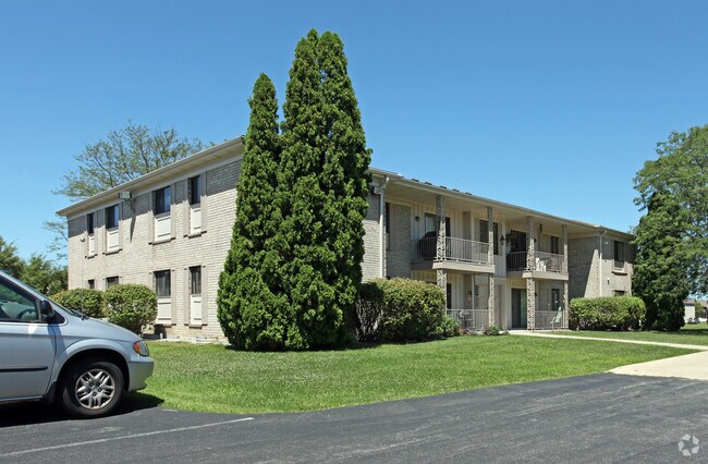 Building Photo - 1812 Middlesbrough Ct