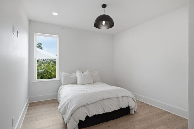 Building Photo - 7628 Delancey Dr
