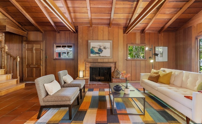 Building Photo - 700 Coventry Rd