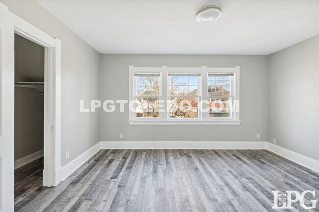 Building Photo - 4117 Thornton Ave