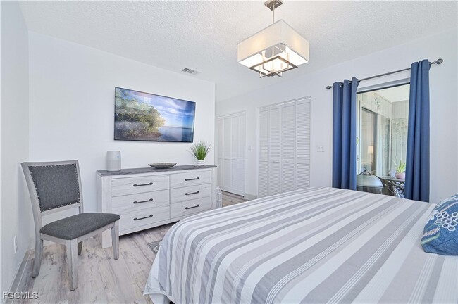 Building Photo - 17655 Village Inlet Ct