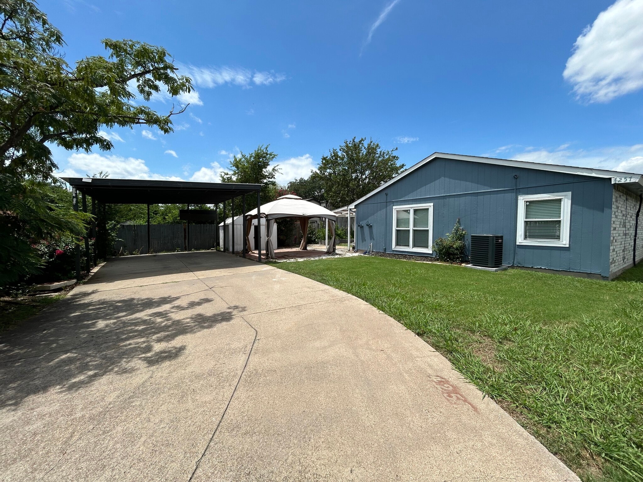Covered garage/patio - 4257 Caldwell Ave