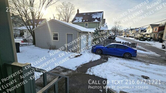 Building Photo - 2202 W 98th St