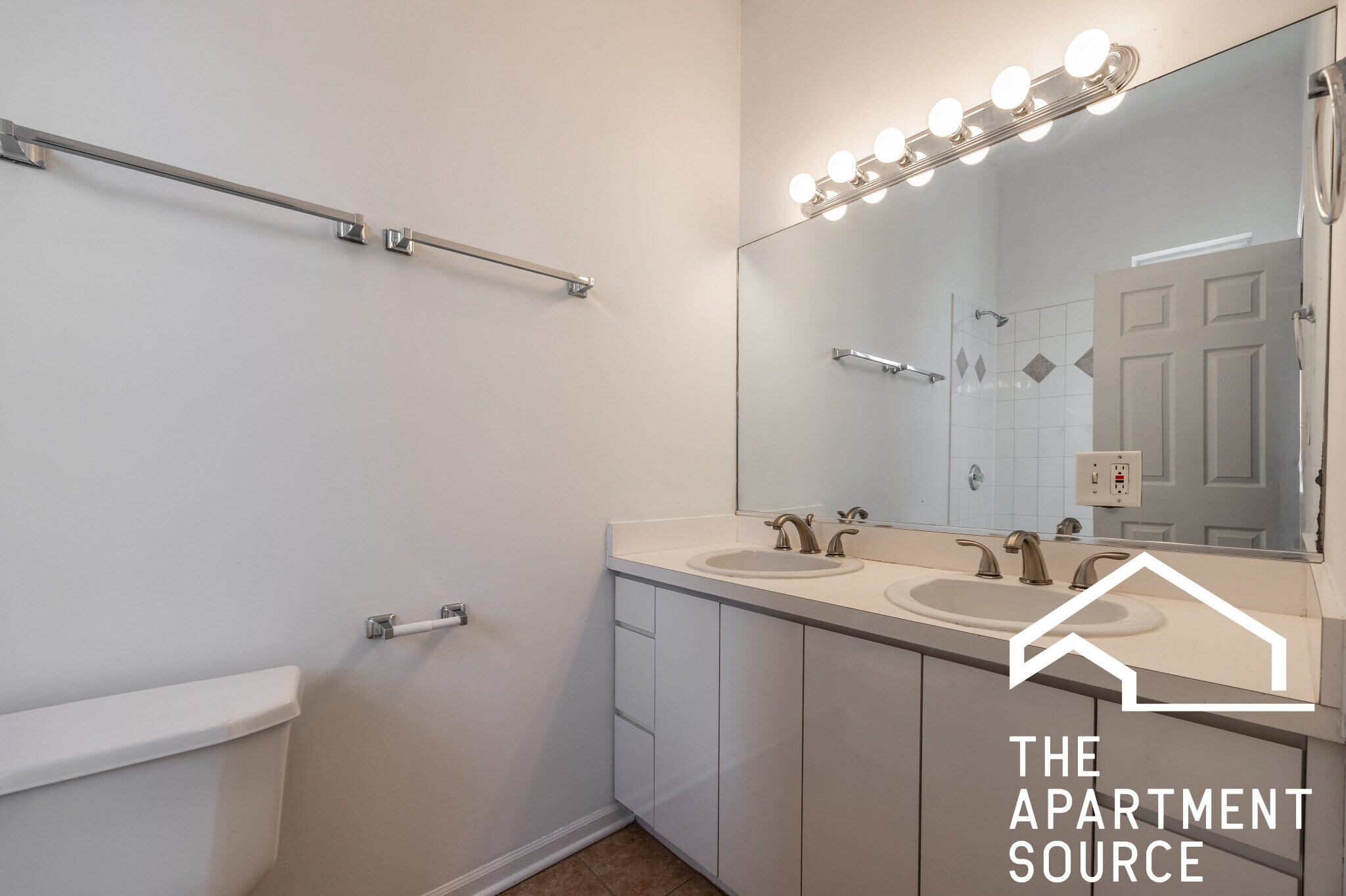 Building Photo - 2112 N Campbell Ave