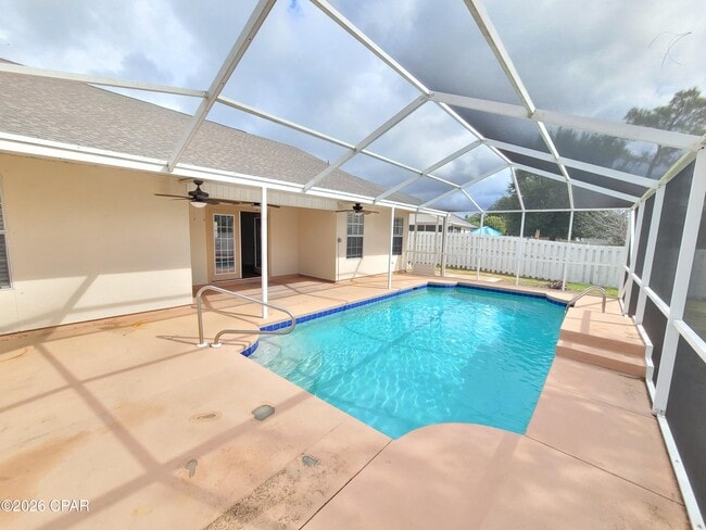 Building Photo - 3225 E Azalea Ave