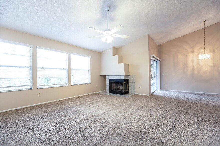 Building Photo - 2741 Falling Tree Cir