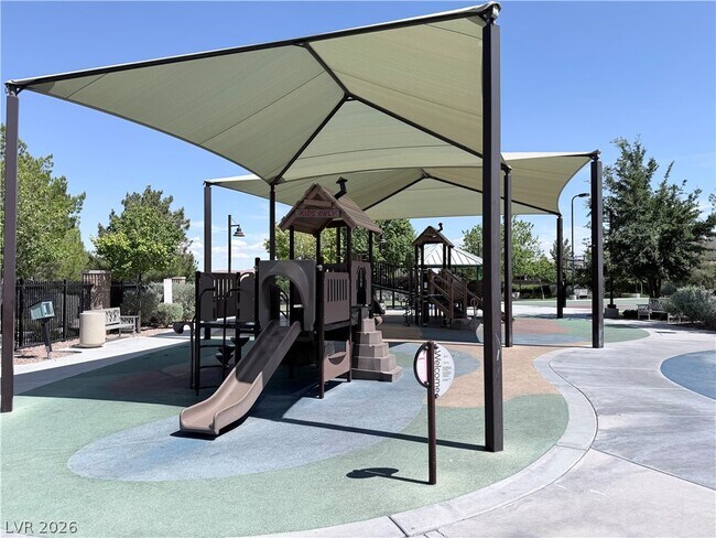 Building Photo - 9936 Wildhorse Cyn Ave
