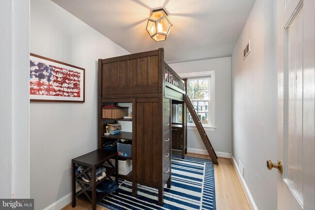 Building Photo - 822 S Royal St