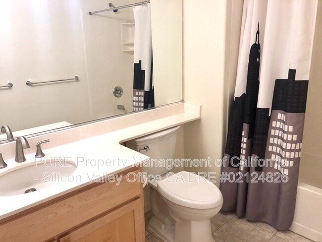 Building Photo - 1310 Saddle Rack St