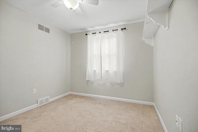Building Photo - 749 S Matlack St