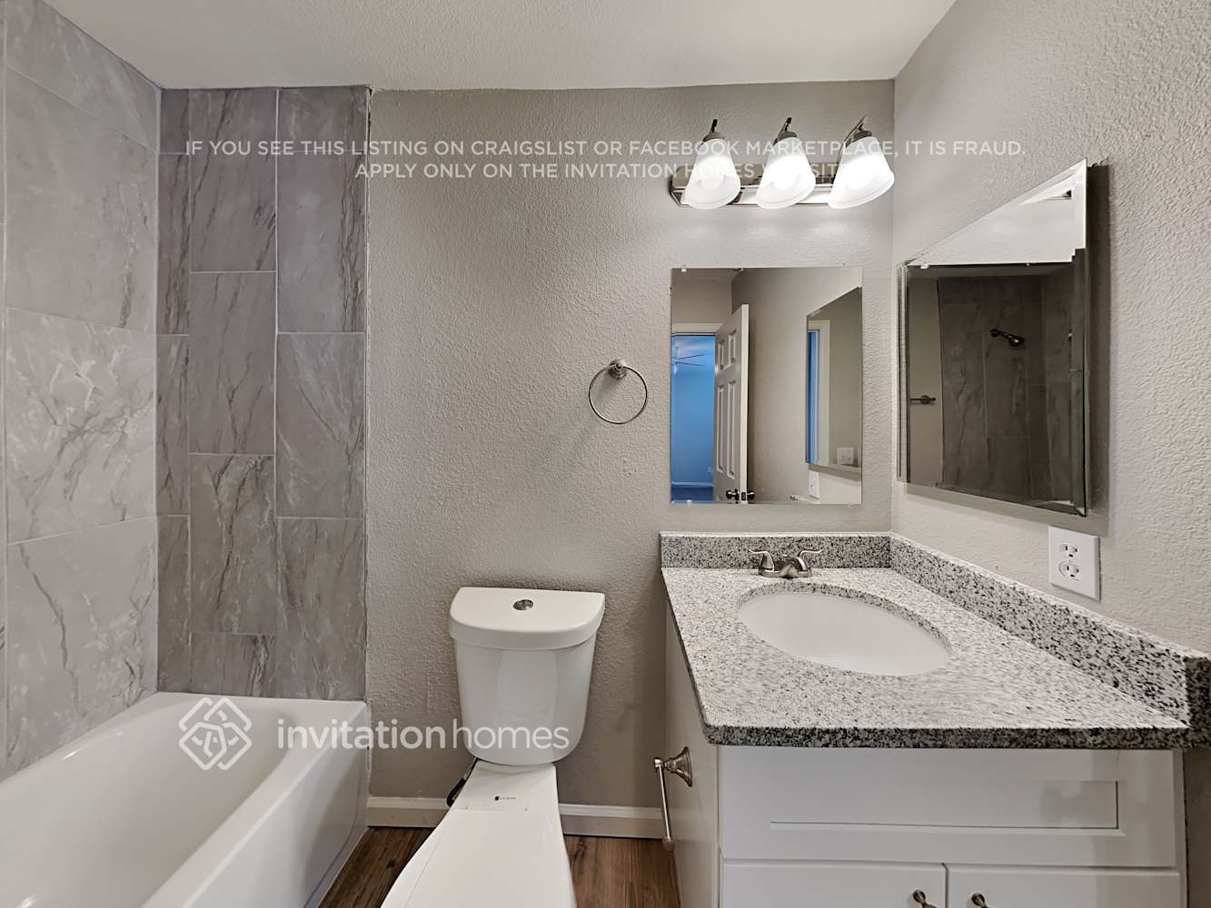 Building Photo - 8151 Meadowcrest Dr