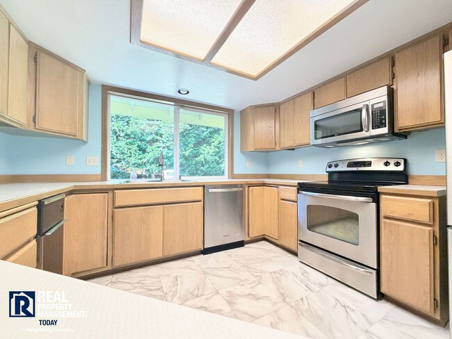 Building Photo - 6319 46th St Ct W
